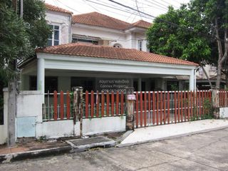 For sale 4 bedrooms house in Pak Kret, Nonthaburi