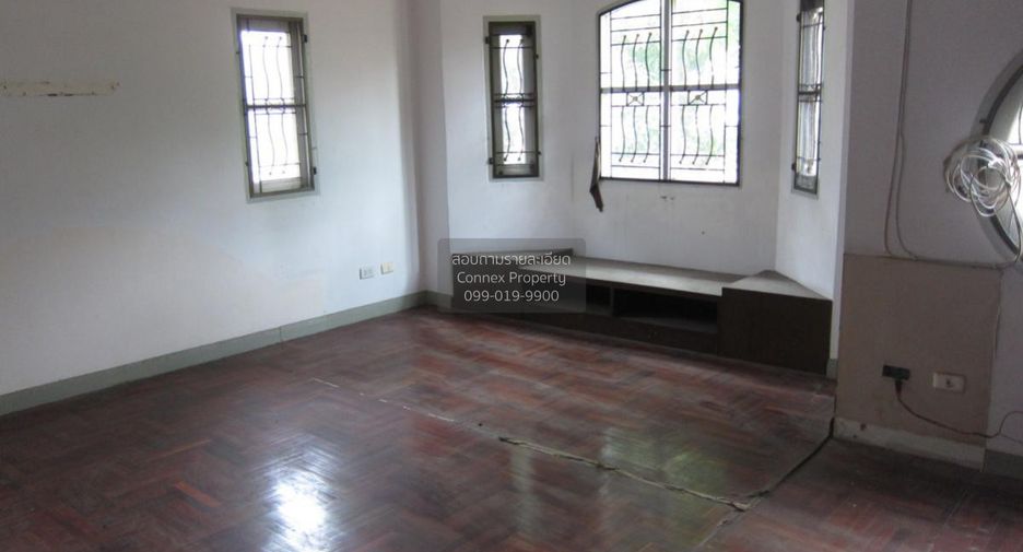 For sale 4 bedrooms house in Pak Kret, Nonthaburi