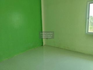 出售 3 卧室 联排别墅 在 Lat Lum Kaeo, Pathum Thani