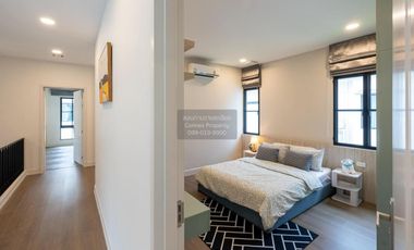 À vendre 4 chambres maison à Saphan Sung, Bangkok