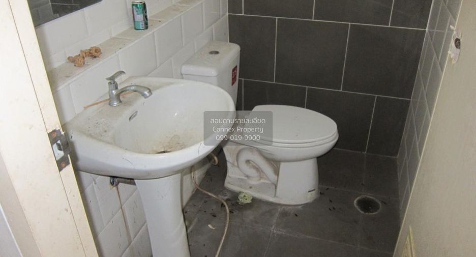 Продажа 3 спальни таунхаус в Pluak Daeng, Районг