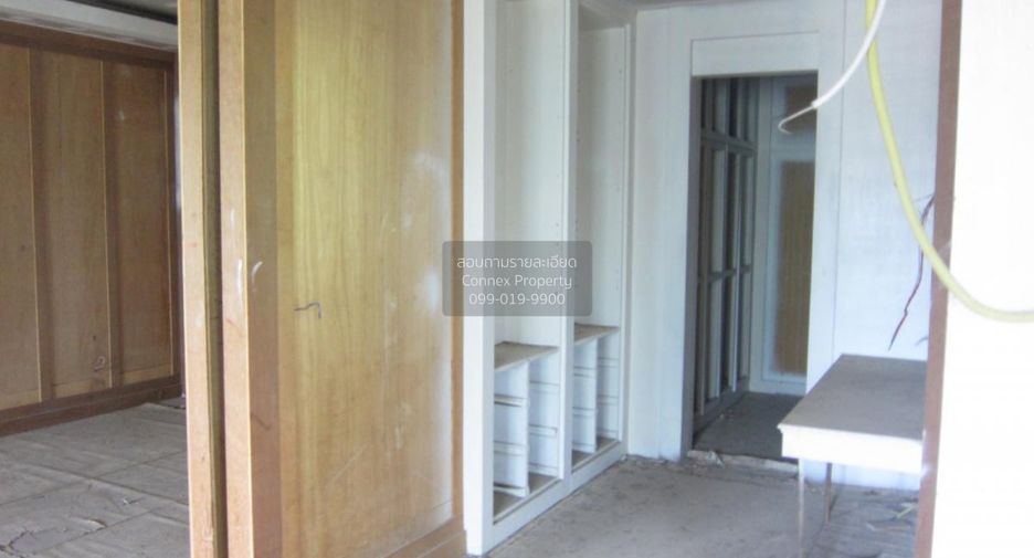 À vendre 6 chambres maison à Bang Khun Thian, Bangkok
