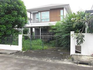 Casa en venta de 3 habitaciones en Phra Samut Chedi, Samut Prakan