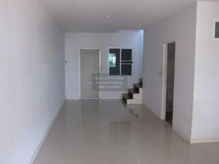 For sale 3 bedrooms townhouse in Bang Sao Thong, Samut Prakan