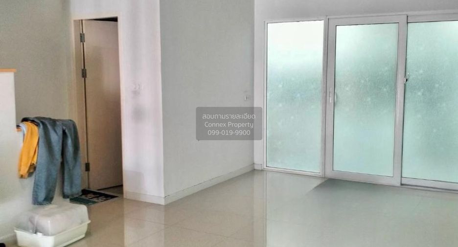For sale 3 ベッドルーム townhouse in Khlong Sam Wa, Bangkok