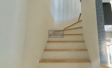 For sale 3 ベッドルーム townhouse in Khlong Sam Wa, Bangkok
