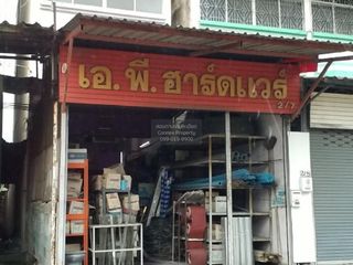 For sale 3 ベッドルーム retail Space in Lat Krabang, Bangkok