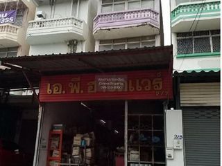 For sale 3 ベッドルーム retail Space in Lat Krabang, Bangkok