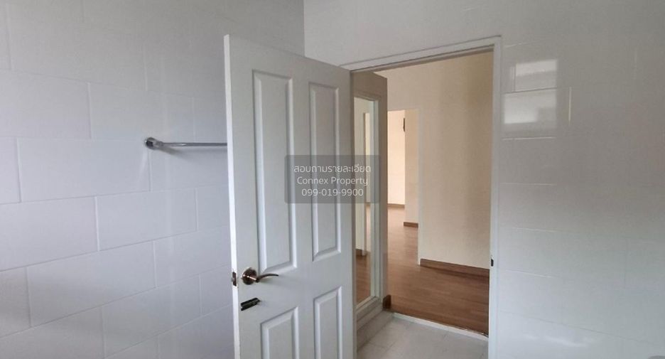 Casa en venta de 3 habitaciones en Si Racha, Chonburi