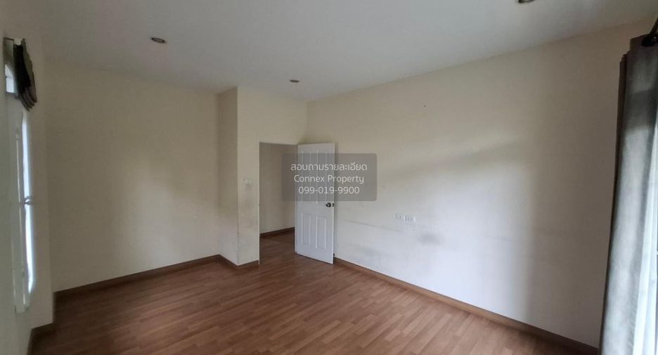Casa en venta de 3 habitaciones en Si Racha, Chonburi