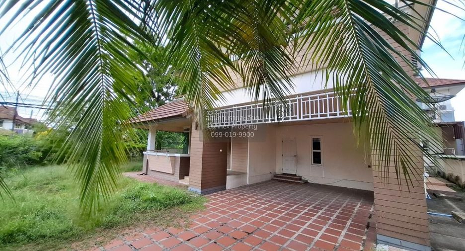 Casa en venta de 3 habitaciones en Si Racha, Chonburi
