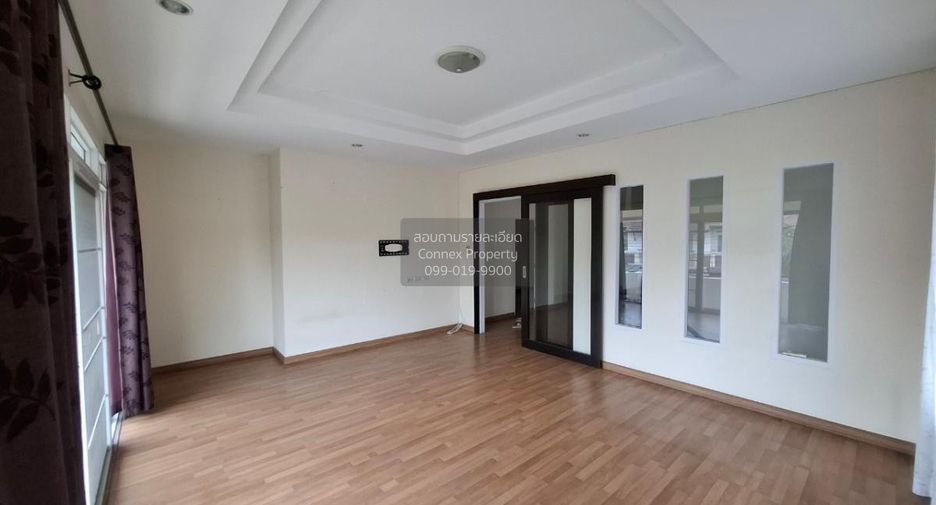 Casa en venta de 3 habitaciones en Si Racha, Chonburi