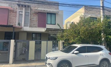 À vendre 3 chambres maison à Bang Sao Thong, Samut Prakan