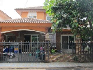 出售 3 卧室 联排别墅 在 Khlong Luang, Pathum Thani