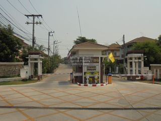 出售 3 卧室 联排别墅 在 Khlong Luang, Pathum Thani