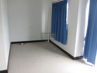 Reihenhaus zum Kauf mit 3 Zimmer in Si Racha, Chonburi