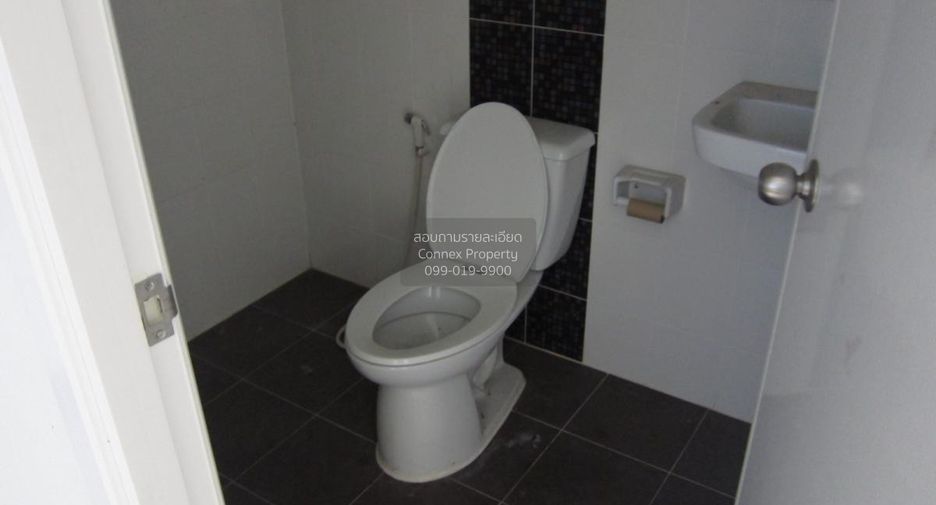 Reihenhaus zum Kauf mit 3 Zimmer in Si Racha, Chonburi