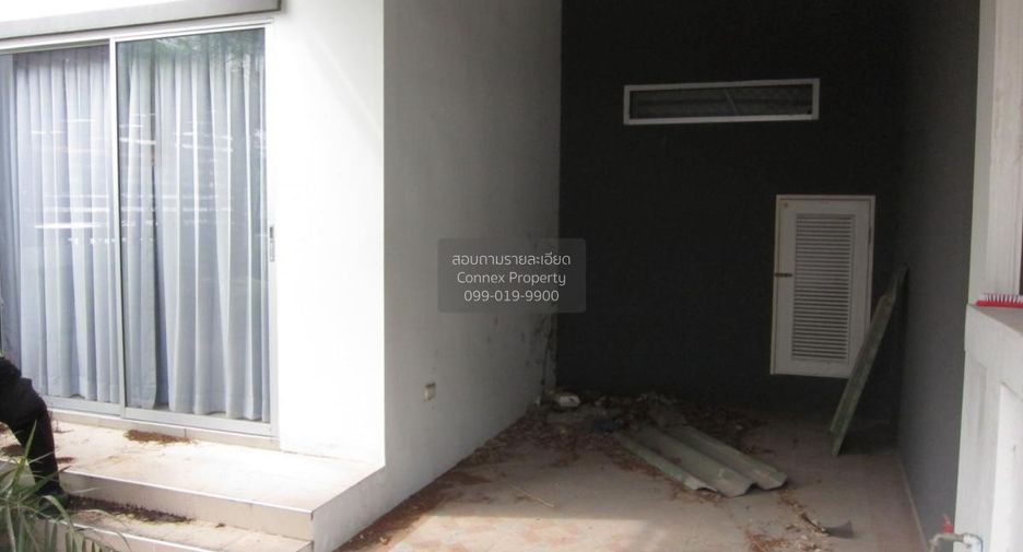 Reihenhaus zum Kauf mit 3 Zimmer in Si Racha, Chonburi