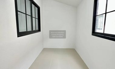 出售 2 卧室 联排别墅 在 Pak Kret, Nonthaburi
