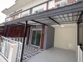 出售 3 卧室 联排别墅 在 Bang Phli, Samut Prakan
