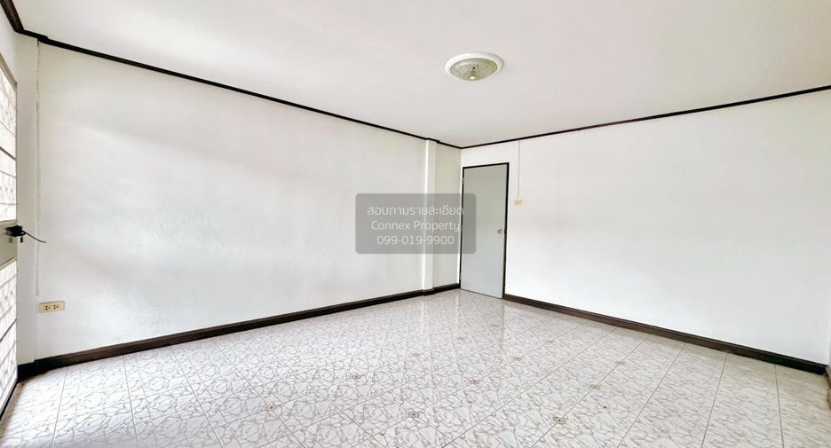 Casa adosada en venta de 4 habitaciones en Mueang Nonthaburi, Nonthaburi