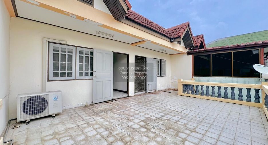 Casa adosada en venta de 4 habitaciones en Mueang Nonthaburi, Nonthaburi