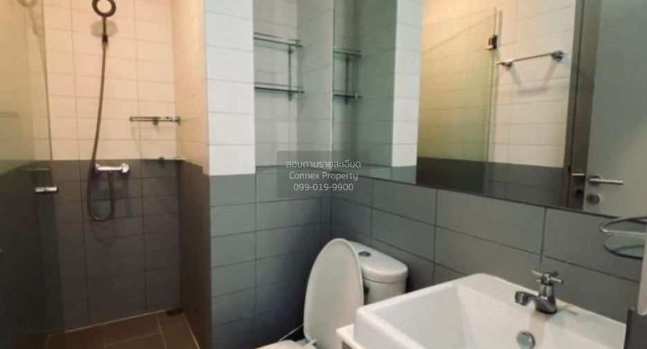 For rent 2 bedrooms condo in Phra Khanong, Bangkok