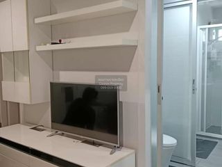 For rent 2 bedrooms condo in Huai Khwang, Bangkok