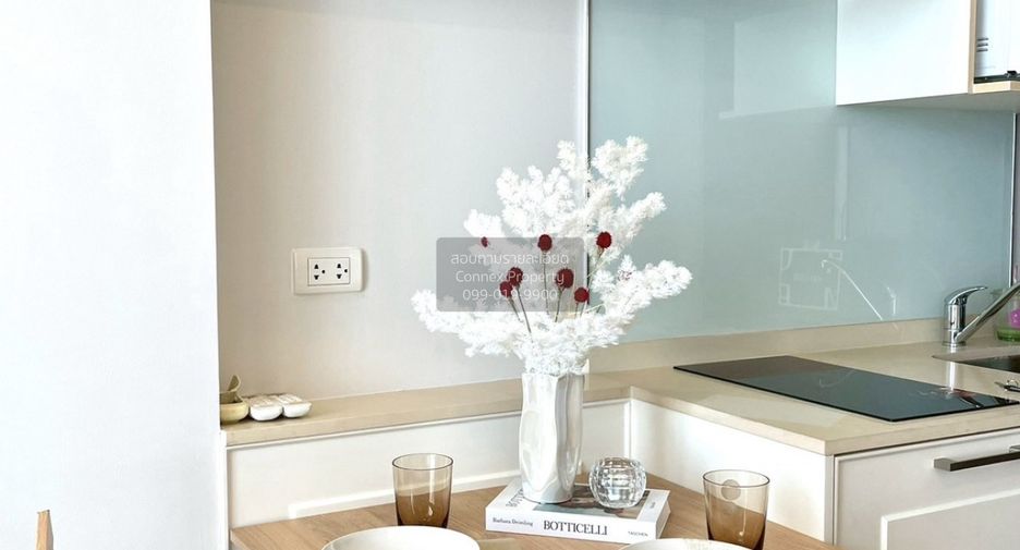 For rent 1 bed condo in Phra Khanong, Bangkok