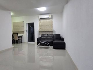 À louer 3 chambres maison de ville à Pak Kret, Nonthaburi