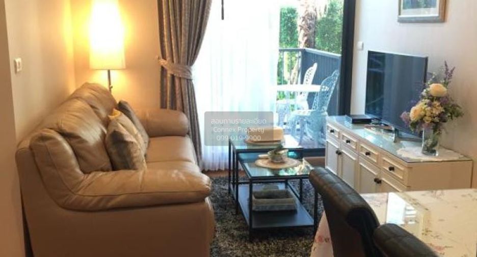 Condo en alquiler de 2 habitaciones en Phra Khanong, Bangkok