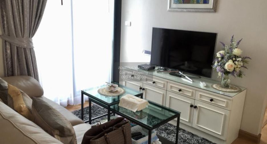Condo en alquiler de 2 habitaciones en Phra Khanong, Bangkok