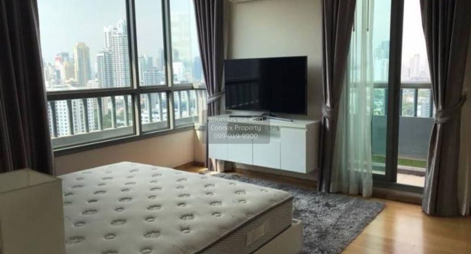 À louer 2 chambres condo à Watthana, Bangkok