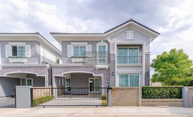 Casa en alquiler de 4 habitaciones en Thanyaburi, Pathum Thani