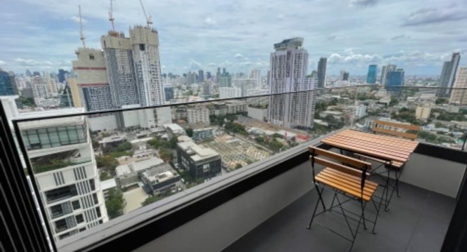 À louer 3 chambres condo à Watthana, Bangkok