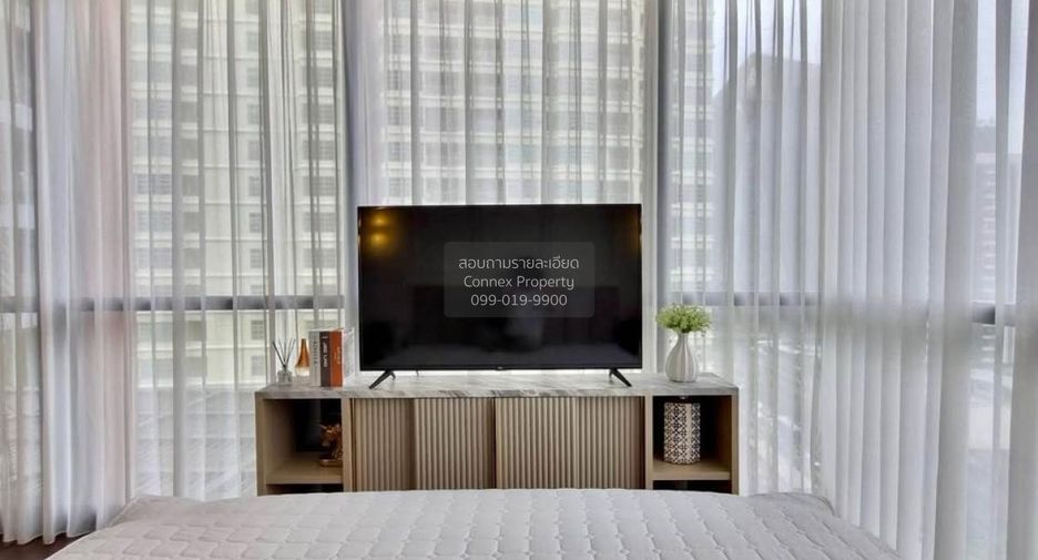 For rent 2 bedrooms condo in Pathum Wan, Bangkok