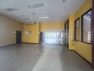 出租 商业空间 在 Mueang Chiang Mai, Chiang Mai