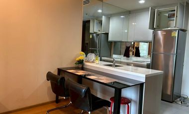À louer et à vendre 1 chambre condo à Sathon, Bangkok
