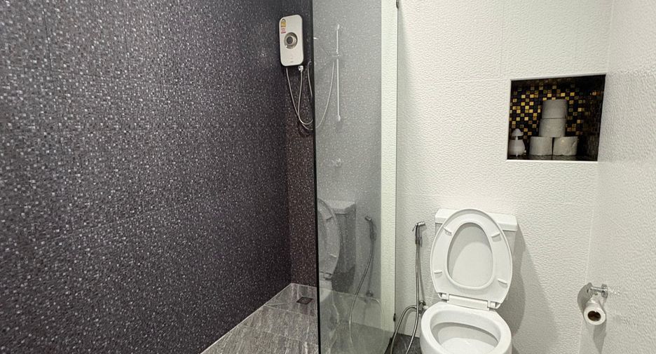 Продажа 11 спальни отель в Пхукет Тощн, Пхукет