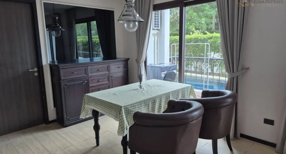 Condo en alquiler de 2 habitaciones en Jomtien, Pattaya