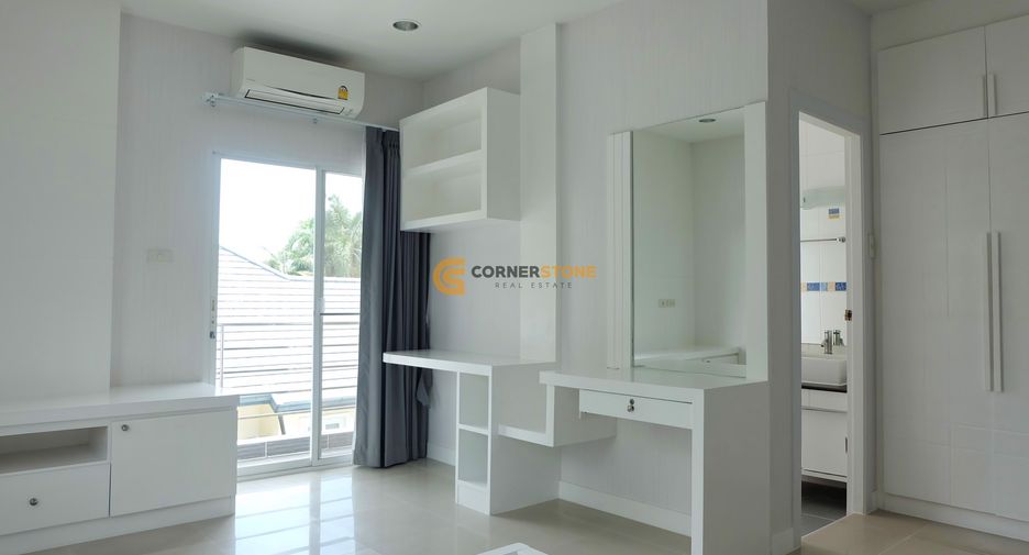 For sale 4 bedrooms house in Bang Lamung, Chonburi