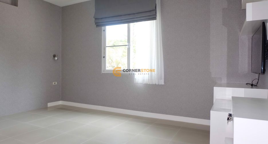For sale 4 bedrooms house in Bang Lamung, Chonburi