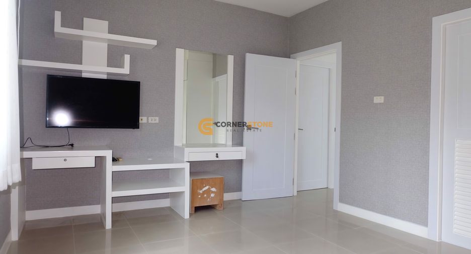 For sale 4 bedrooms house in Bang Lamung, Chonburi