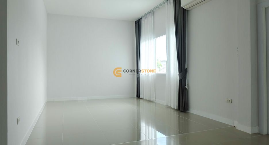 For sale 4 bedrooms house in Bang Lamung, Chonburi