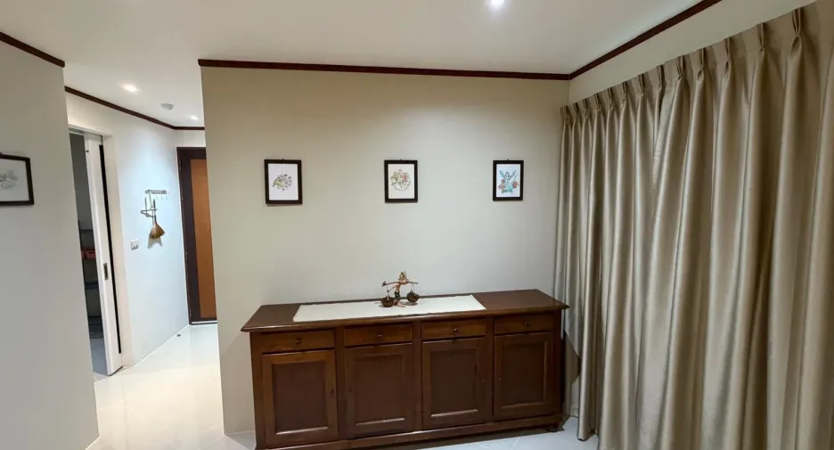 For sale and for rent 1 bed condo in Bang Lamung, Chonburi
