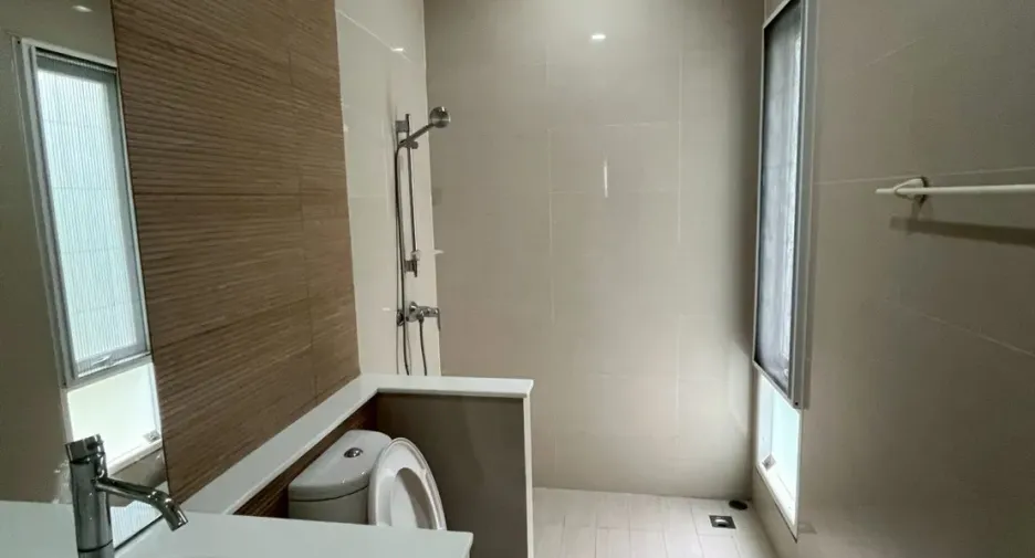For rent 3 ベッドルーム house in Bang Lamung, Chonburi