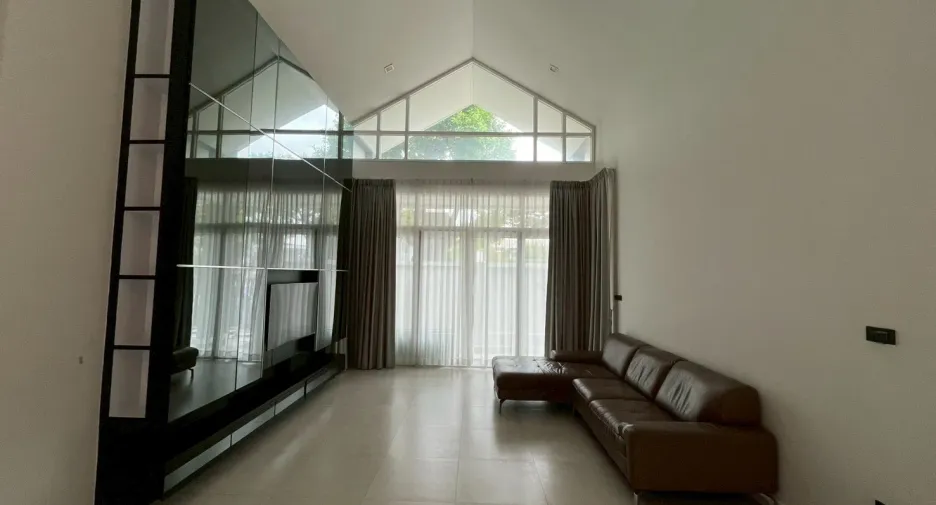 For rent 3 ベッドルーム house in Bang Lamung, Chonburi