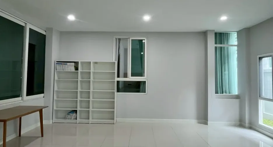 For rent 3 ベッドルーム house in Bang Lamung, Chonburi