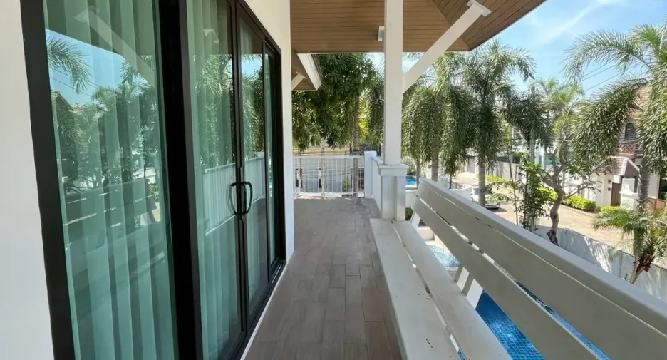For rent 4 bedrooms house in Bang Lamung, Chonburi