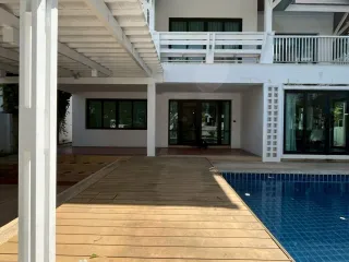 For rent 4 ベッドルーム house in Bang Lamung, Chonburi